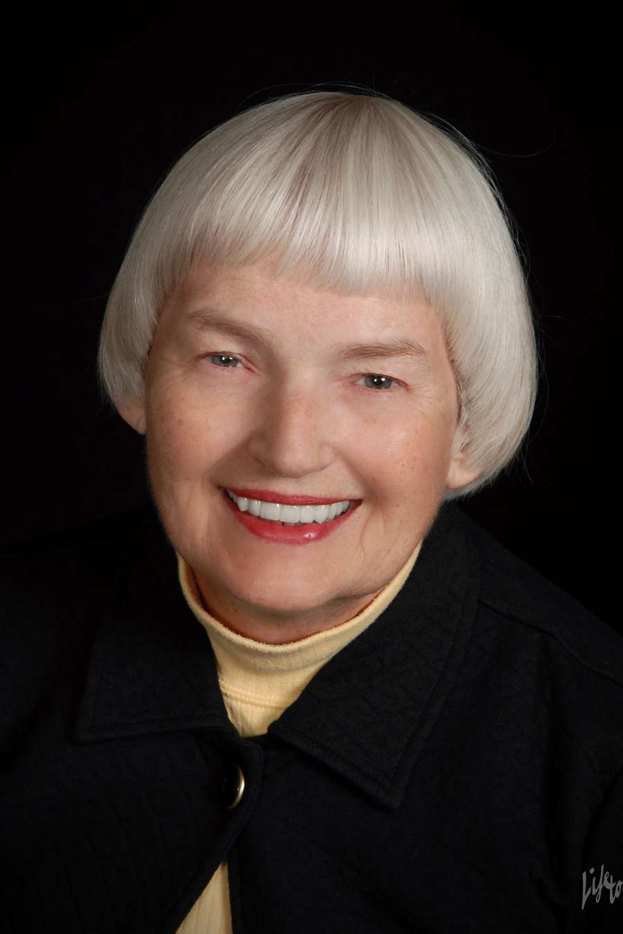 Main Image Supporting the Content of author-author